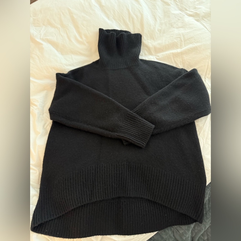 Arch 4 brand black cashmere turtleneck sweater